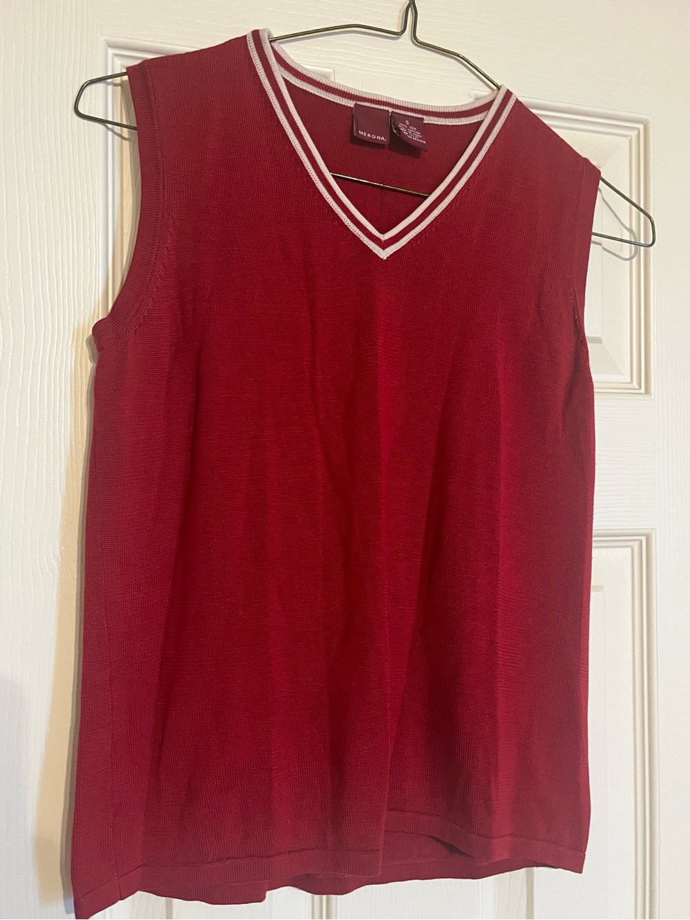 Merona Red Silk Blend Sleeveless V-Neck Tank with White Stripe Trim